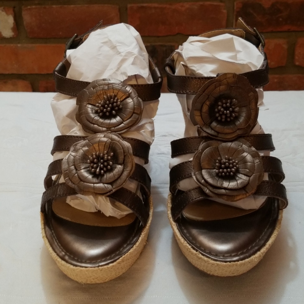 Strictly Comfort Shoes Brown Strap Sandle
